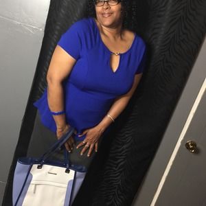 Meet your Posher, Synthia